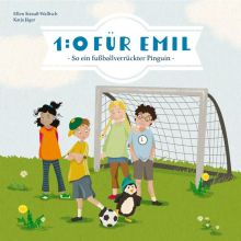 Cover mit 4 Kindern und einem Pinguin vor einem Fußballtor